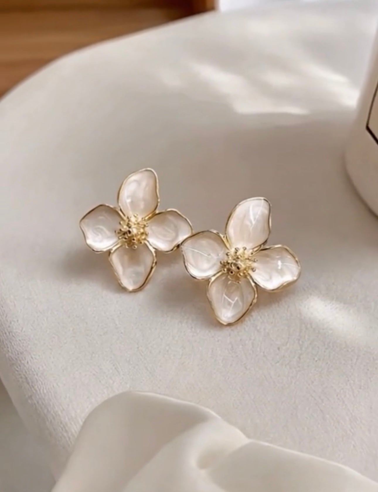 Flower earrings